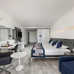 White Adult Only Konaklı