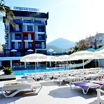 Hotel White Adult Only Konaklı