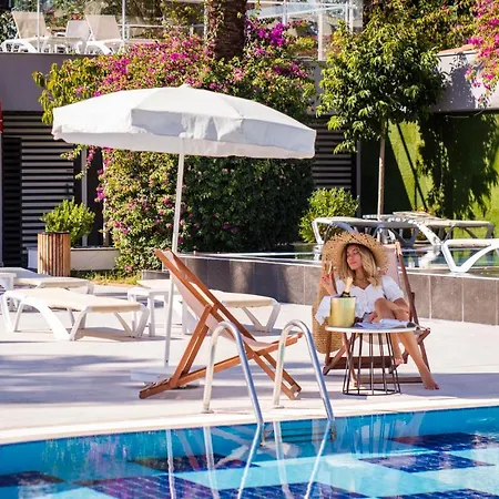 Otel White Adult Only