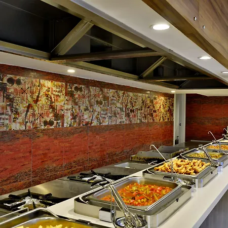 White Adult Only קונאקלי