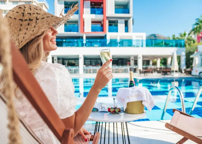 White Adult Only Hotel 4*