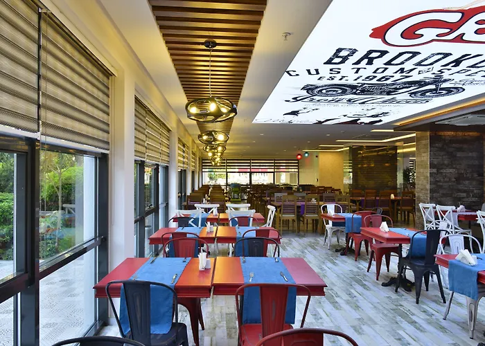 White Adult Only Hotel 4*