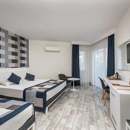 White Adult Only Hotel 4*