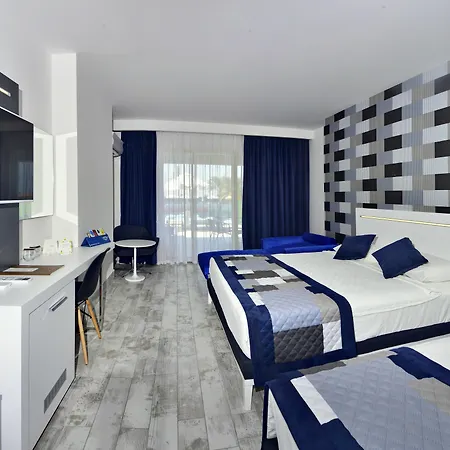 Hotel White Adult Only 4*